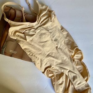 SKIMS Seamless Sculpt Bodysuit XS New